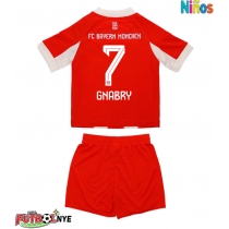 Camiseta Bayern Munich Serge Gnabry #7 Primera Equipación para niños 2025-26 manga corta (+ pantalones cortos)